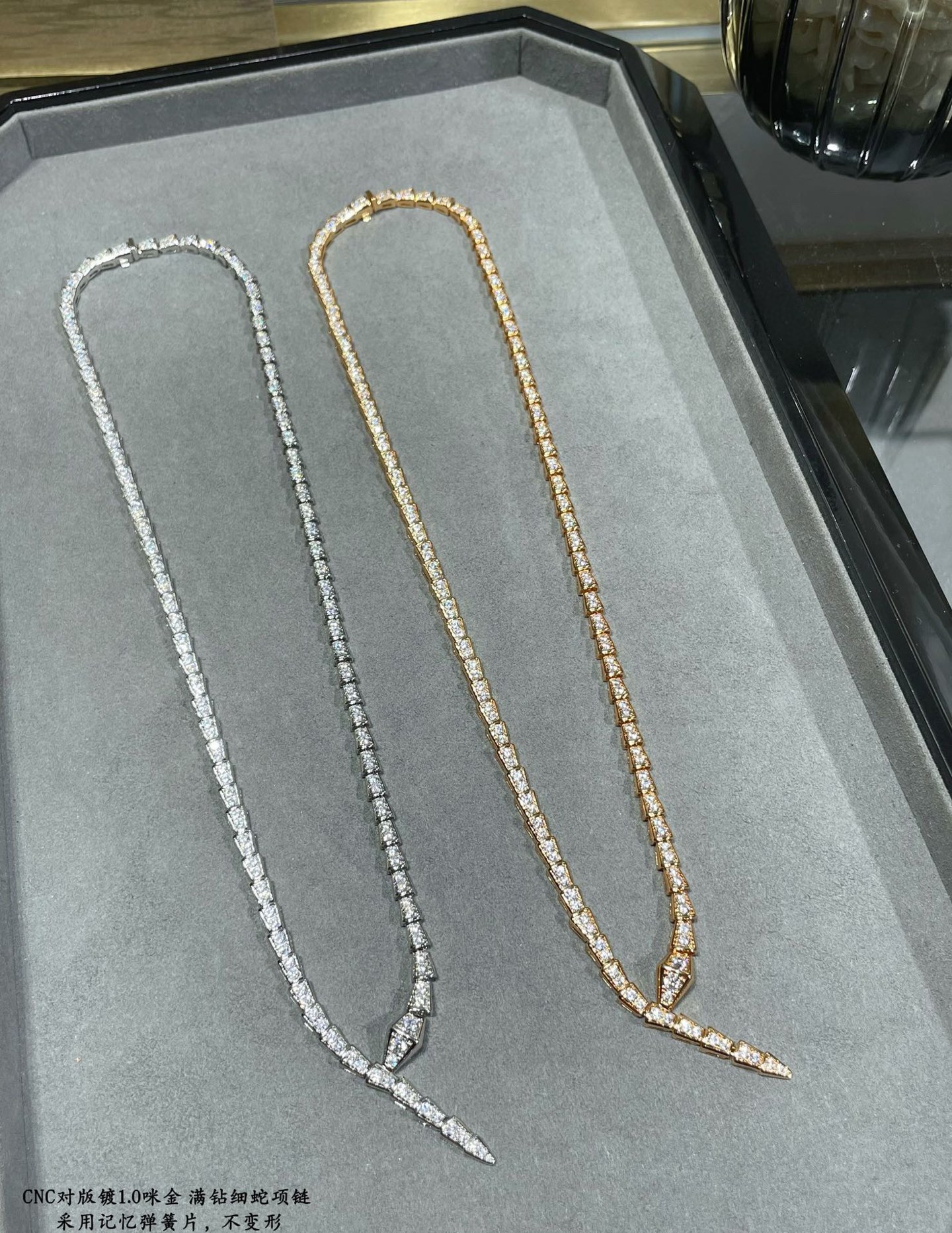 👑高级精工版本 宝格丽满钻细蛇项链，真香系列... 实物简单大方 价格美丽 做工精致