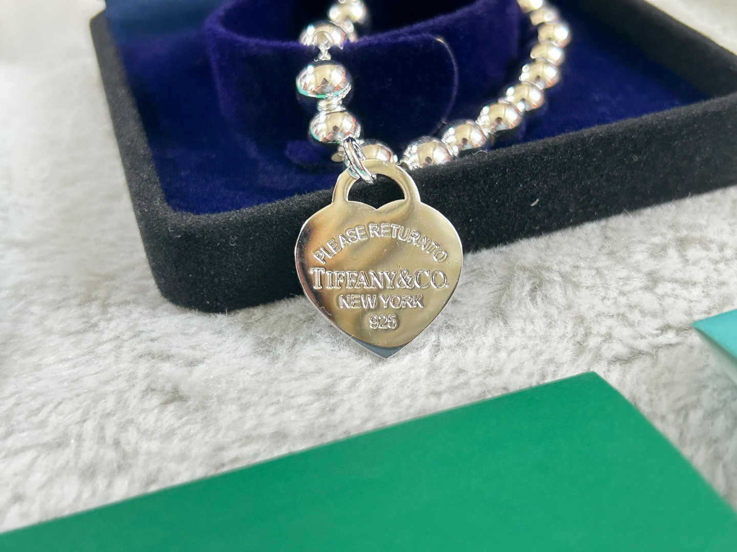 👑蒂芙尼大爱心手链
🔥🔥🔥Return to Tiffany™ 系列的设计灵感源自 1969 年推出的一
