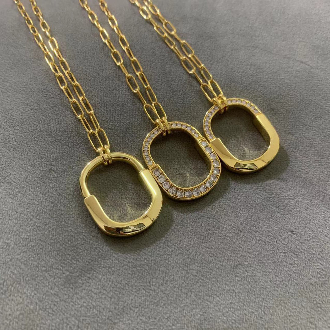 👑Tiffany 蒂芙尼 新款火爆登场 U型锁  小号项链 欧美范十足 人手必备 超精工打造  V金材质