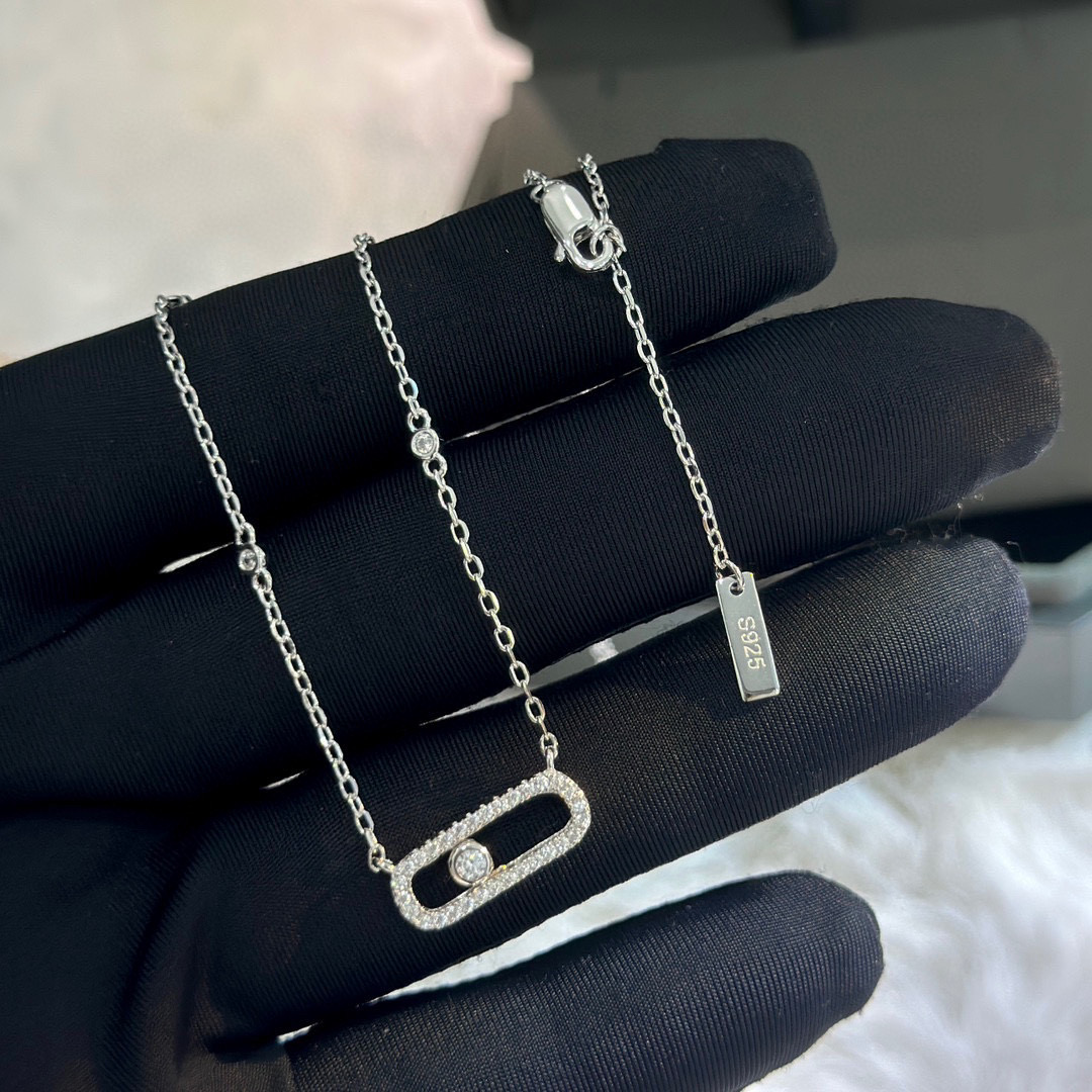 NO:582193,Messika full diamond single diamond smart necklace, the most classic move series, has a very beautiful meaning, representing 'no matter in the past, today or in the future, love will always be there.', jewelry boutique, necklace19860909梅西卡满钻单钻灵动项链,最经典的move系列,有着很美好的寓意,代表着“无论过去,今天亦或未来,爱永远都在”.,饰品精品,necklace,Jewelry