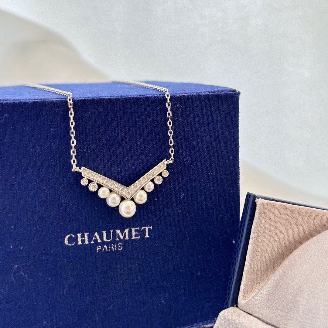 Chanel Haute Joaillerie Fine Jewelry Earrings Necklace Ring Ref 8
