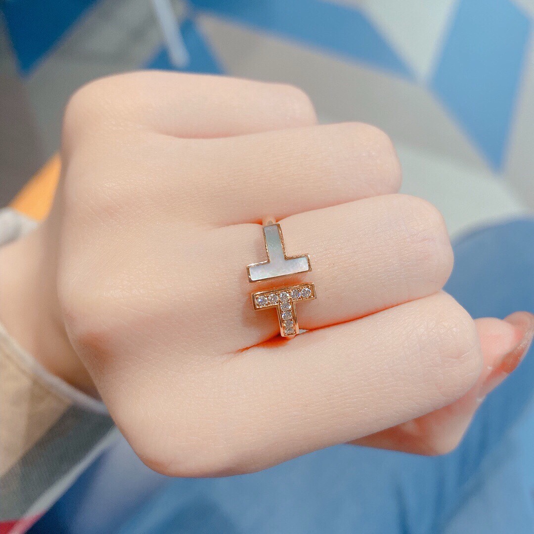 Hermès Two T 系列 白贝不对称 开口双T钻石