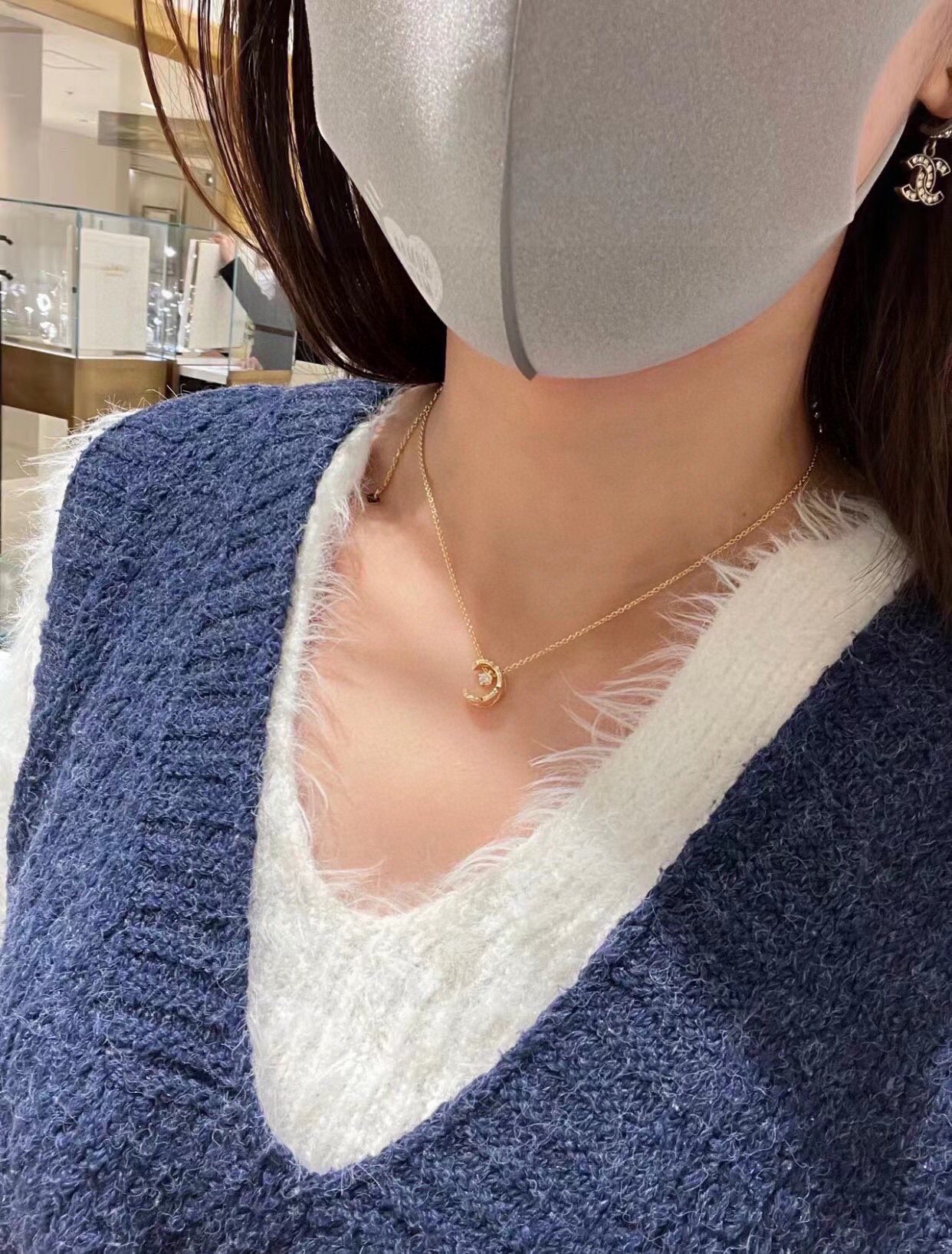 Chanel 小香家 Coco Crush新款 水冰月 菱格 单钻项链 中间主石钻石 是整颗钻石