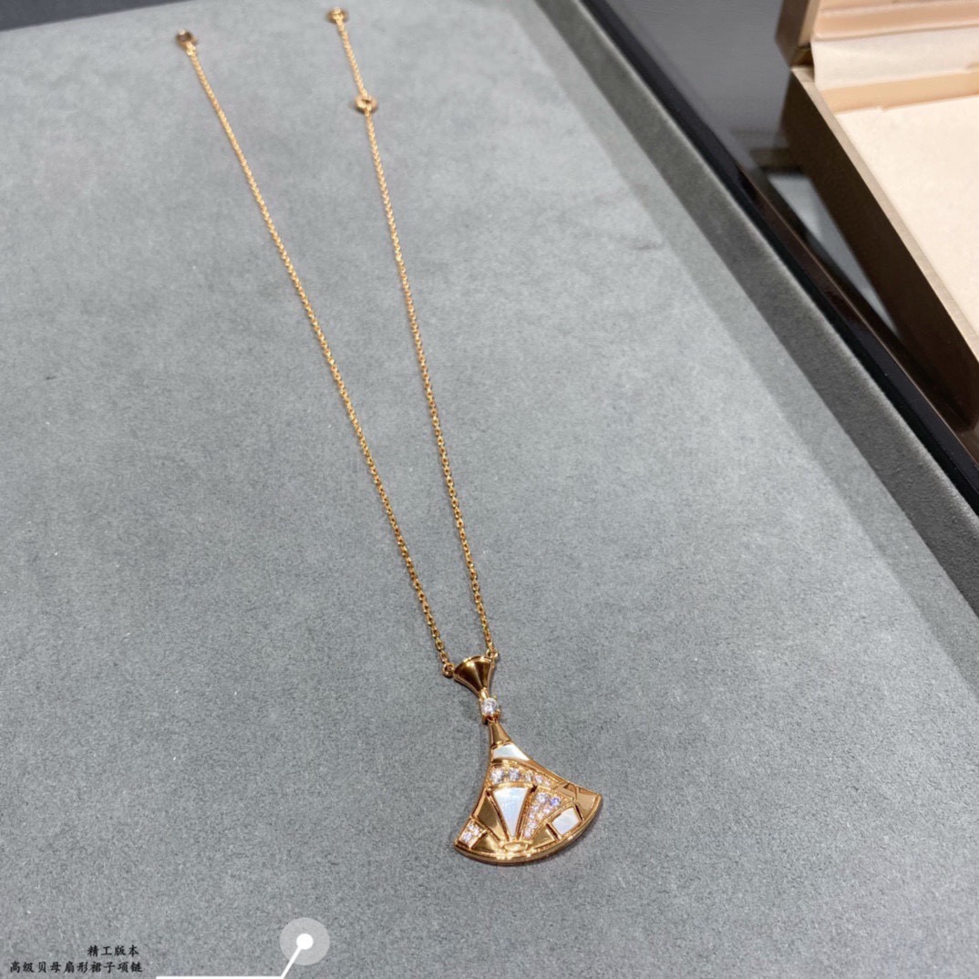 Bvlgari 宝格丽珐琅大号 裙子 项链 Diva系列