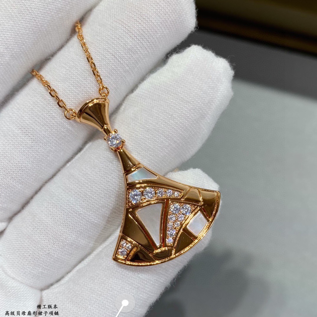 Bvlgari 宝格丽珐琅大号 裙子 项链 Diva系列