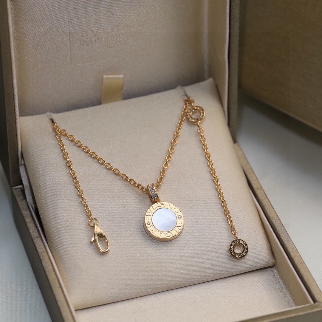 Bvlgari 宝格丽黑白贝壳双面旋转项链 CNC 高版本 电镀18k金 采用cnc 精雕18k金工艺