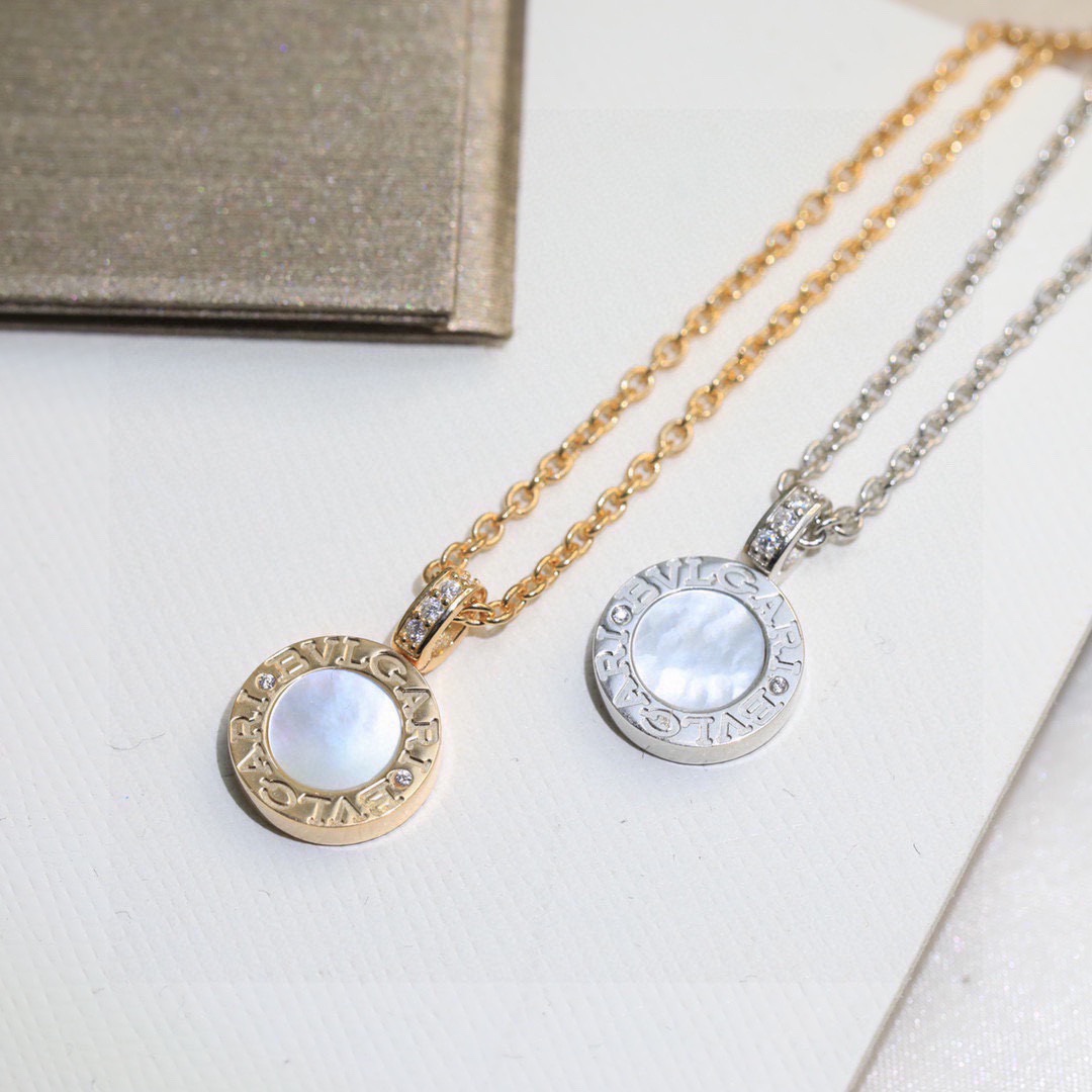 Bvlgari 宝格丽黑白贝壳双面旋转项链 CNC 高版本 电镀18k金 采用cnc 精雕18k金工艺