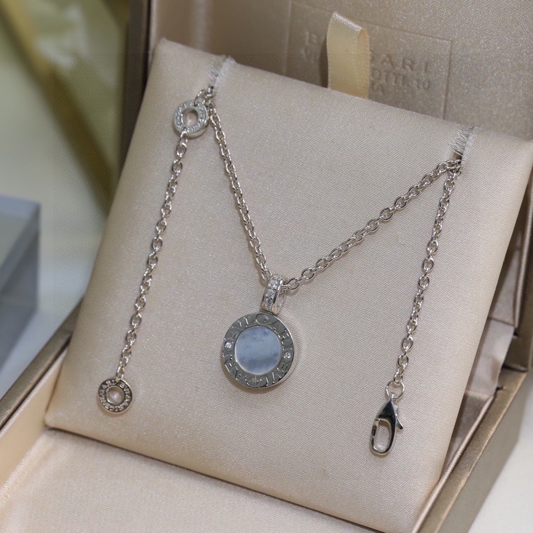 Bvlgari 宝格丽黑白贝壳双面旋转项链 CNC 高版本 电镀18k金 采用cnc 精雕18k金工艺