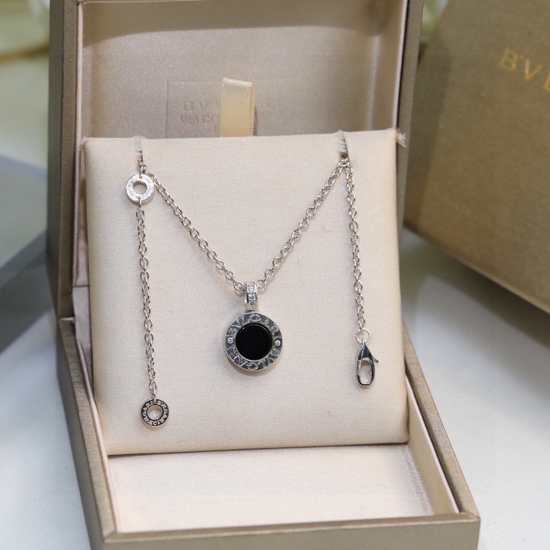 Bvlgari 宝格丽黑白贝壳双面旋转项链 CNC 高版本 电镀18k金 采用cnc 精雕18k金工艺