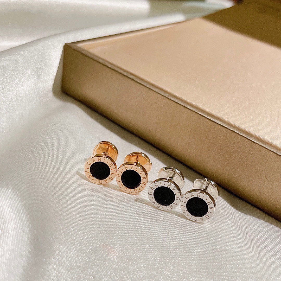 Bottega Veneta 代购级别 宝格丽 BV纽扣 耳钉 啦 钢模冲压起版 型非常赞