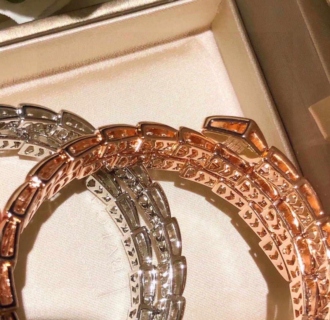 Bvlgari 独家首发 最新 系列 火爆 BVLGARI宝格丽蛇手镯