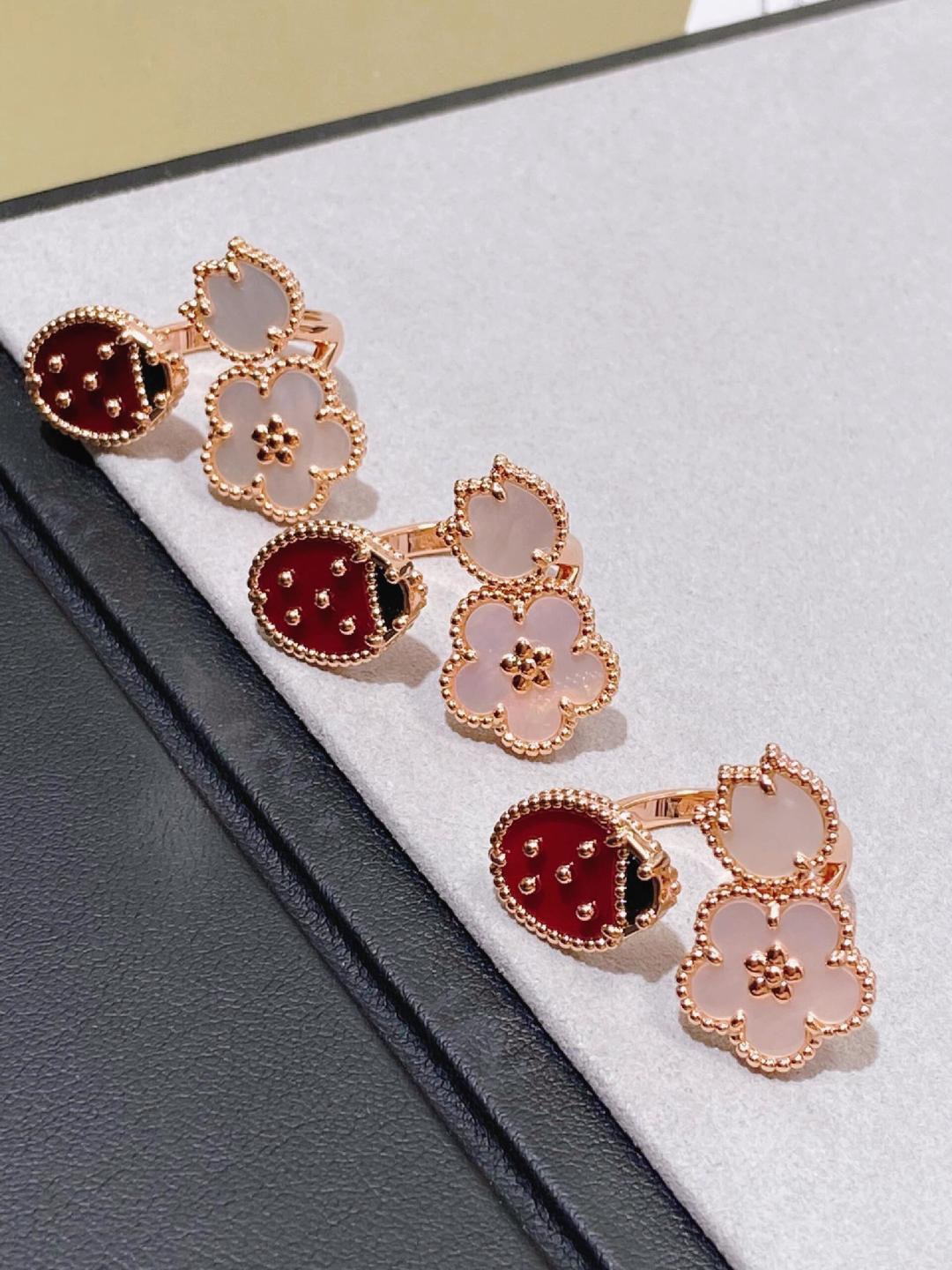 China Replica VCA Jewelry VCAES0402-1961