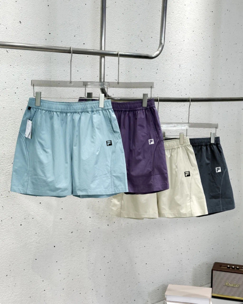 Fila Pantalones Cortos Casuales Unisex: Comodidad y Estilo en Cada Paso 16 Fila Pantalones Cortos Casuales Unisex: Comodidad y Estilo en Cada Paso