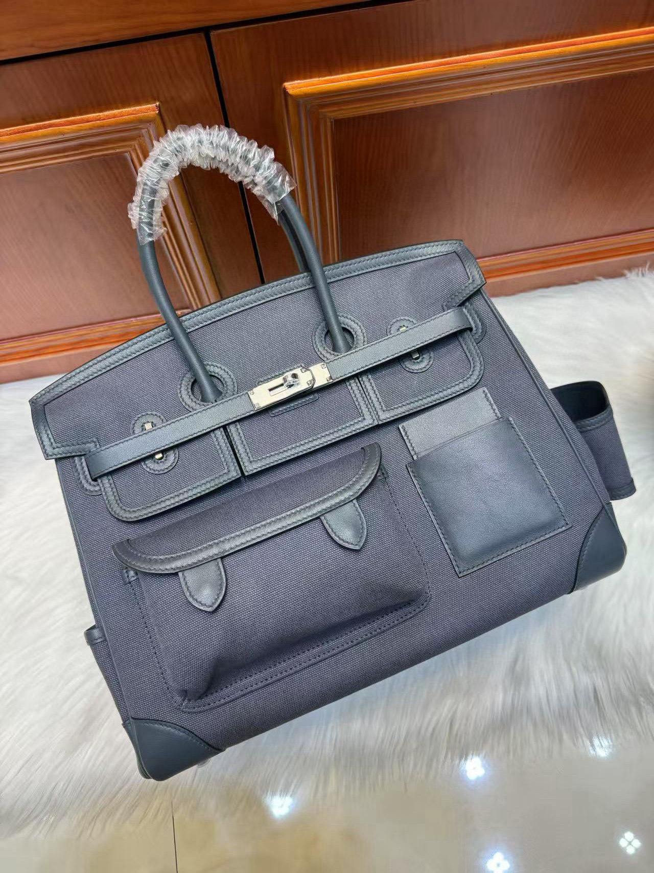NO:699590,Spot platinum Birkin Cargo 35Cm midnight blue swift canvas silver buckle,Hermes,hermes,stuart weitzman,Hermes,19860909现货 铂金 Birkin Cargo 35Cm 午夜蓝 swift拼帆布 银扣,爱马仕,hermes,stuart weitzman,Hermes,,Bag