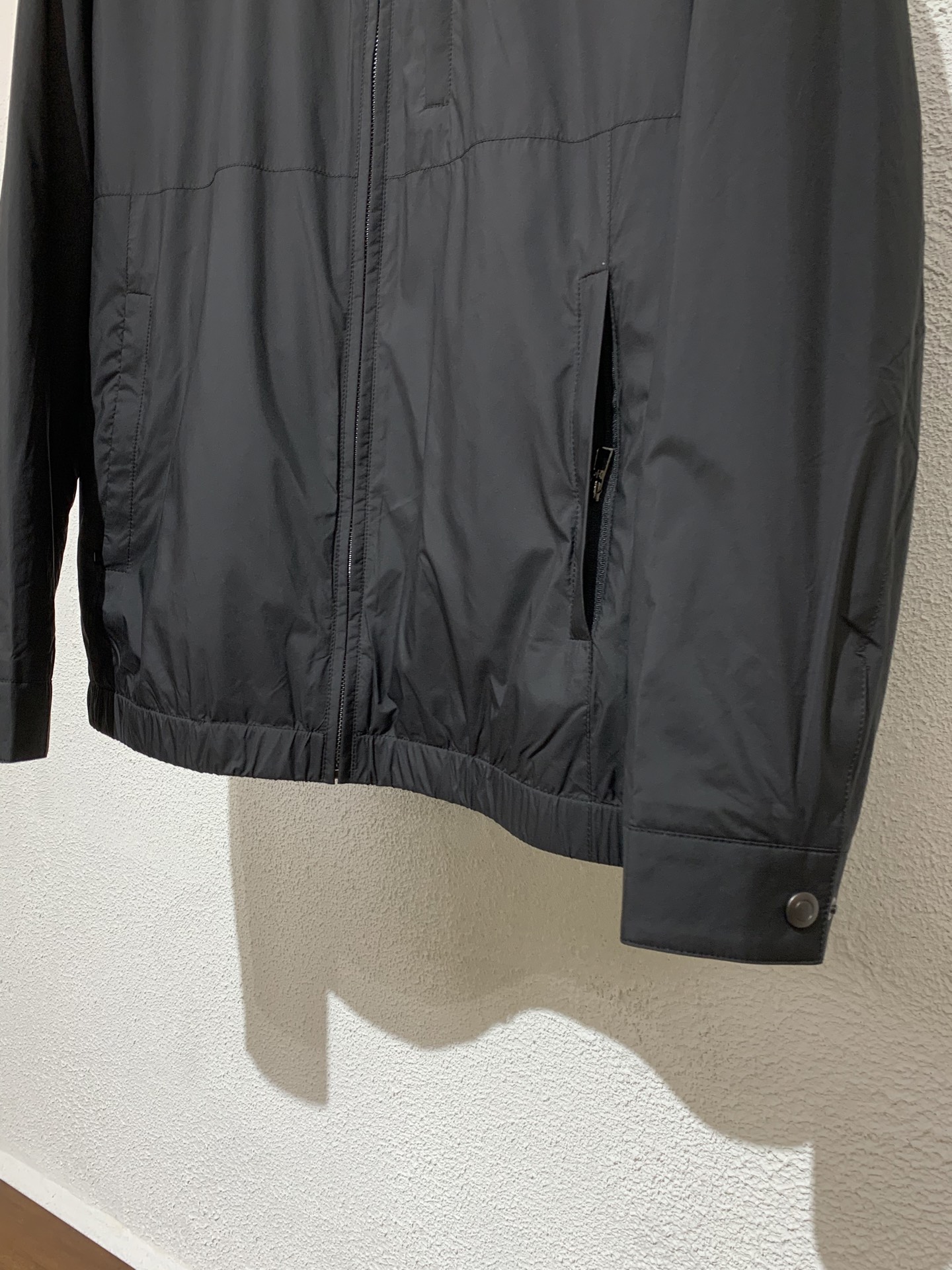 “Black and Brick Red Clothing Collection: 48-56 Sizes, Fast Delivery” - 图片 5