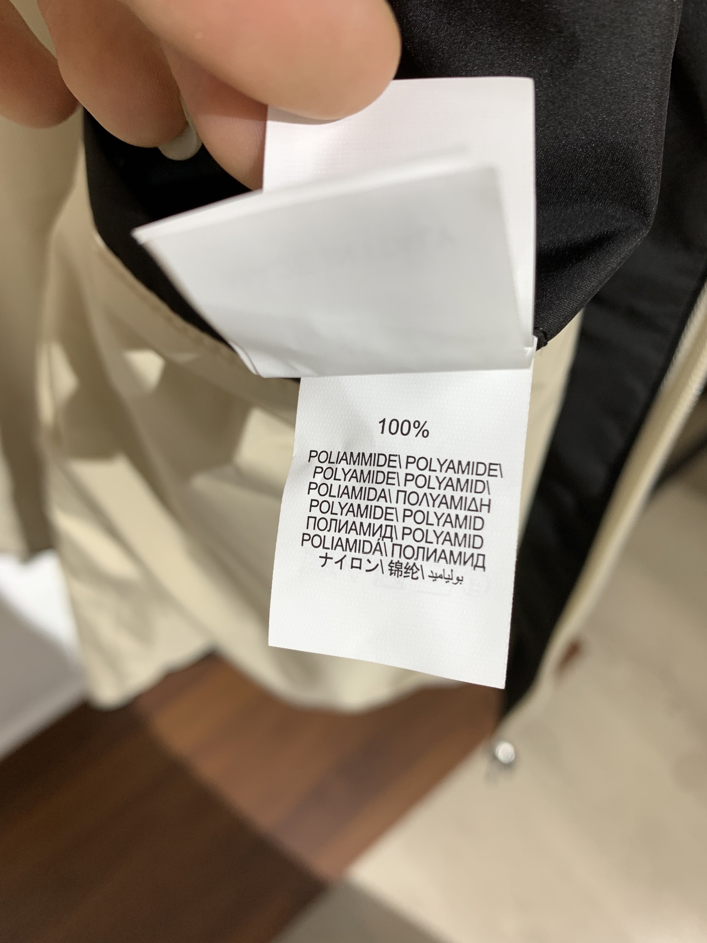 上新🔥BC老钱风 男士新款连帽马甲外套，胸前刺绣logo点缀、客供五金辅料、采用定制防风防水面料，表面整