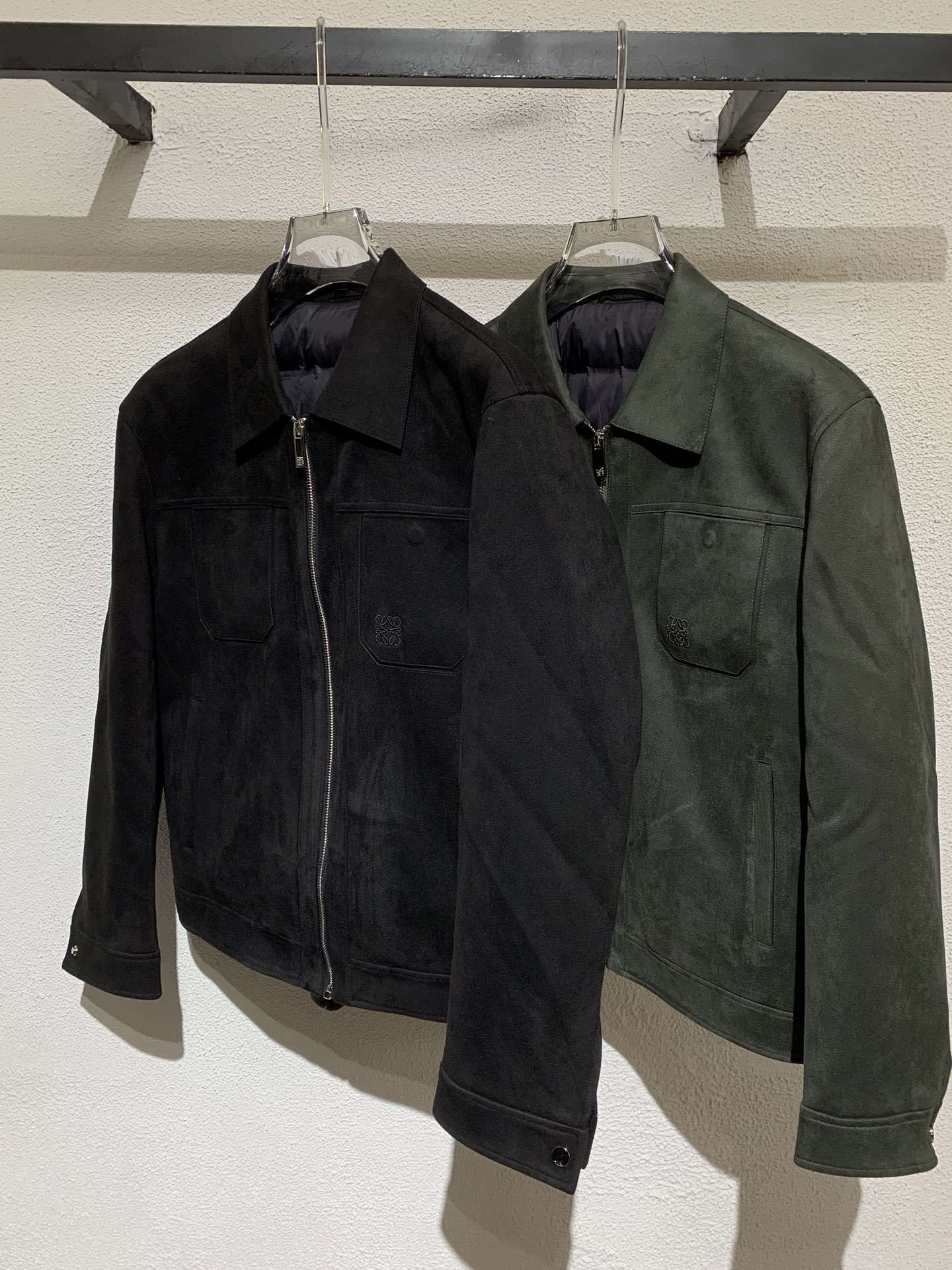 羽绒服 2个颜色