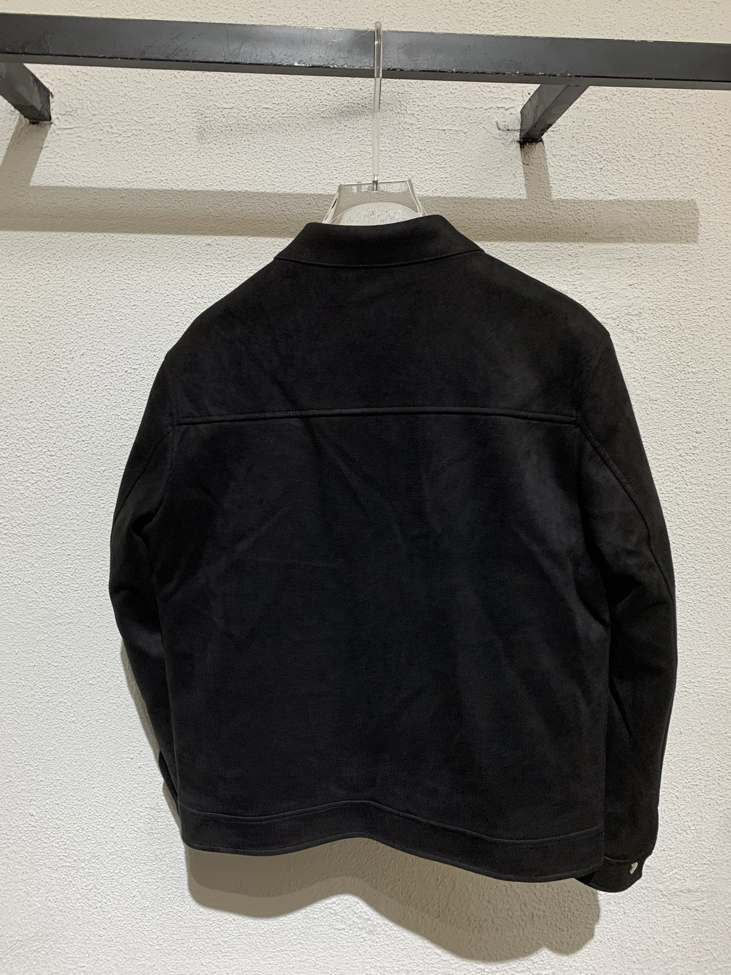 羽绒服 LW罗意*微🔥新款出品系列 男士轻奢高端细绒面绒翻领鹅绒外套，胸前刺绣logo点缀，简洁大方，百