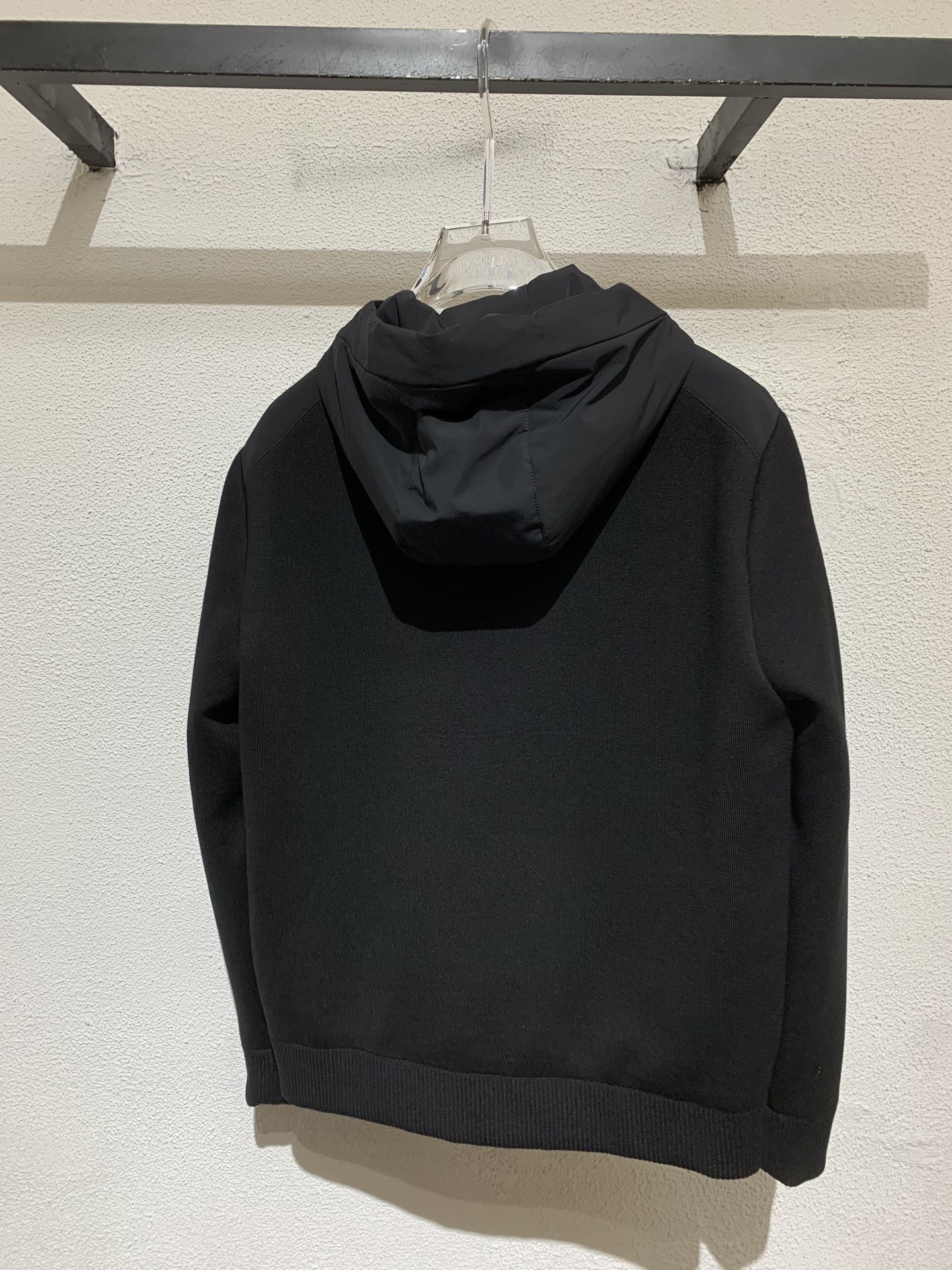 羽绒服 ZE/杰亚🏡男士新款连帽羽绒服外套，拼接面料设计～定制五金辅料，采用优质羊毛混纺面料，同时融合其