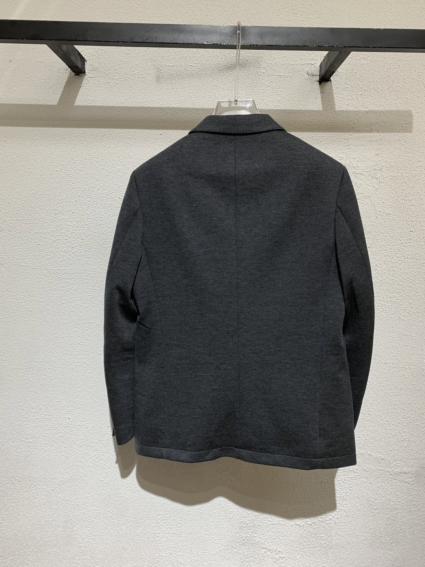 羽绒服 lP🆕&诺悠 翩雅🏡秋冬新款男士西装羽绒外套！高定面料 透气舒适度高，90%鹅绒填充、暖和度十足