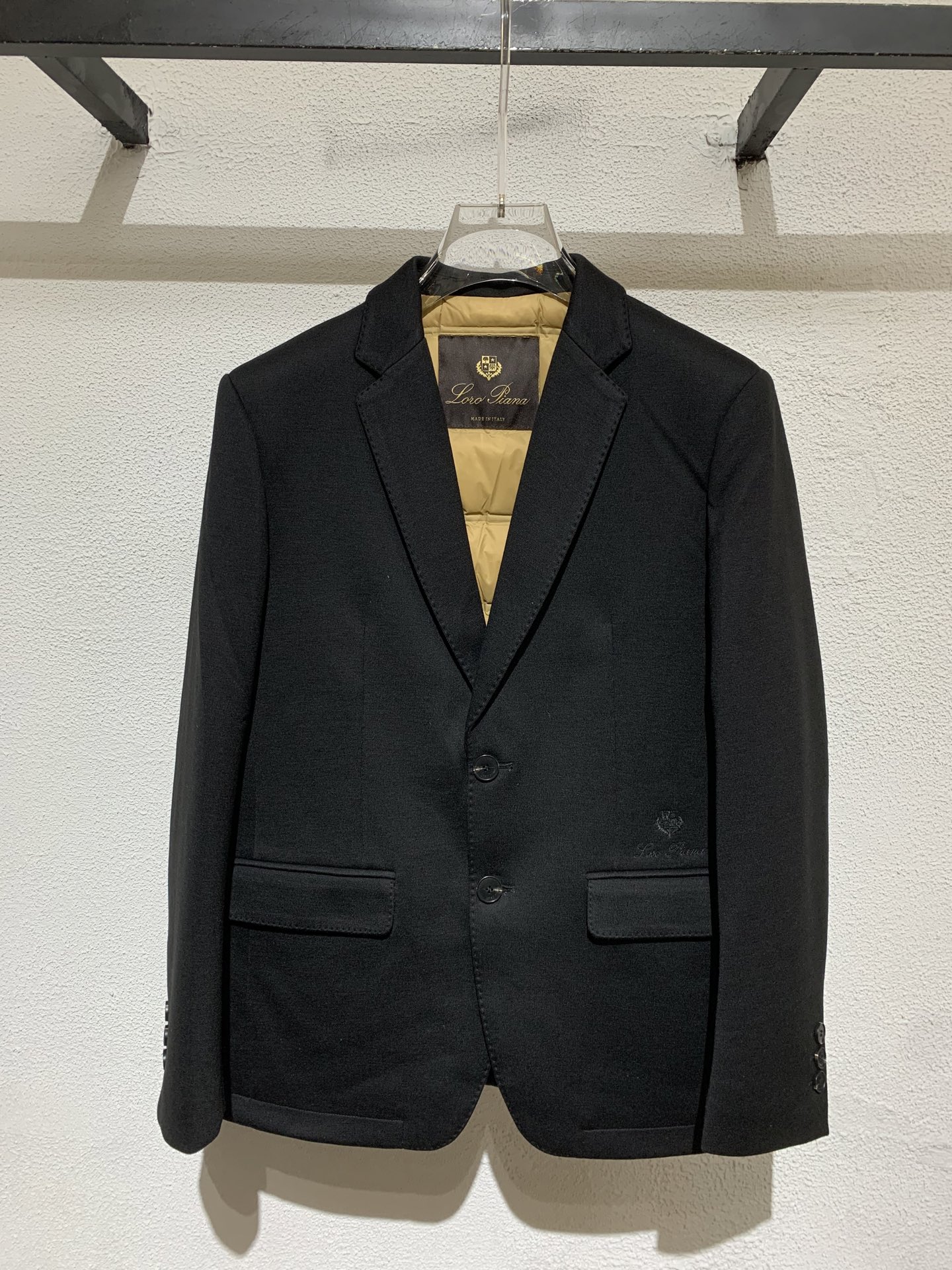 羽绒服 lP🆕&诺悠 翩雅🏡秋冬新款男士西装羽绒外套！高定面料 透气舒适度高，90%鹅绒填充、暖和度十足