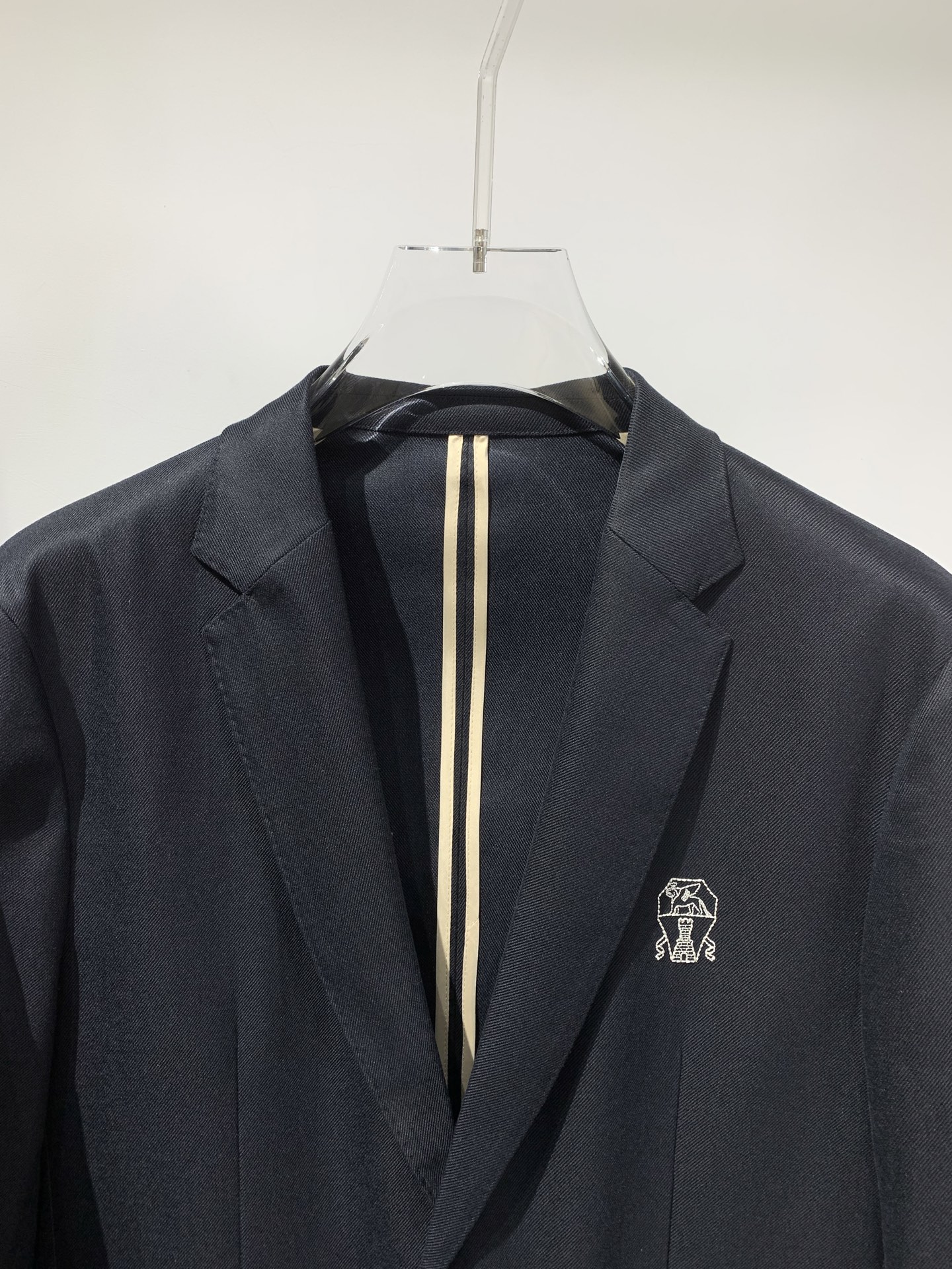 Bc老钱风🔥#2026 春装新款男士商务休闲西服，采用优质 莱赛尔纤维 亚麻 氨纶混纺面料，胸前logo