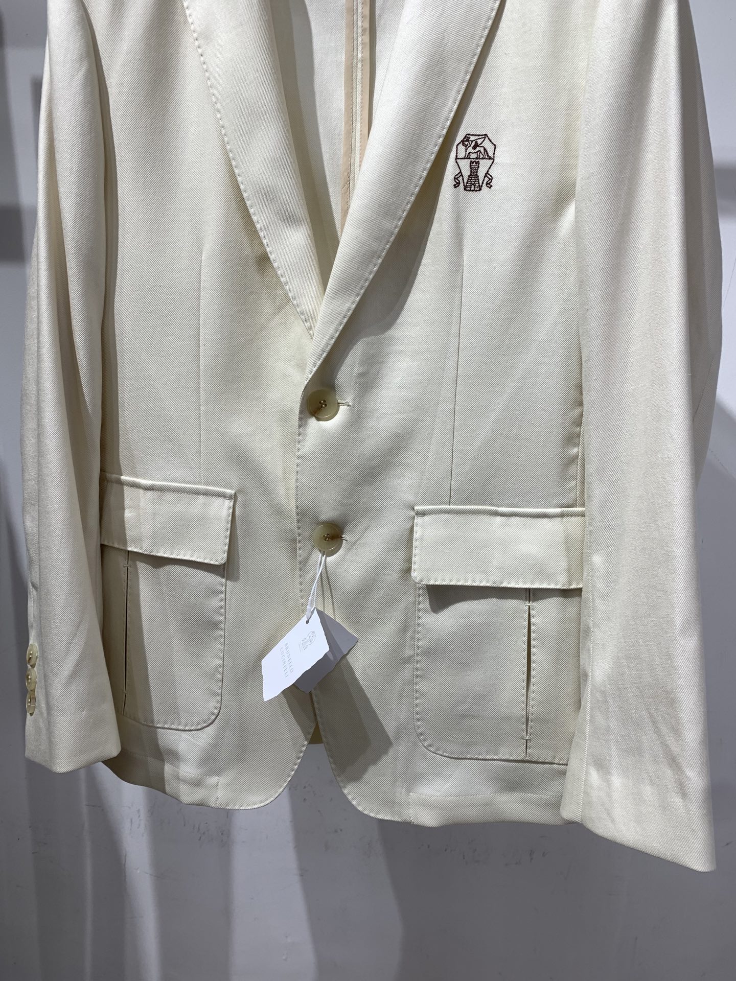 Bc老钱风🔥#2026 春装新款男士商务休闲西服，采用优质 莱赛尔纤维 亚麻 氨纶混纺面料，胸前logo