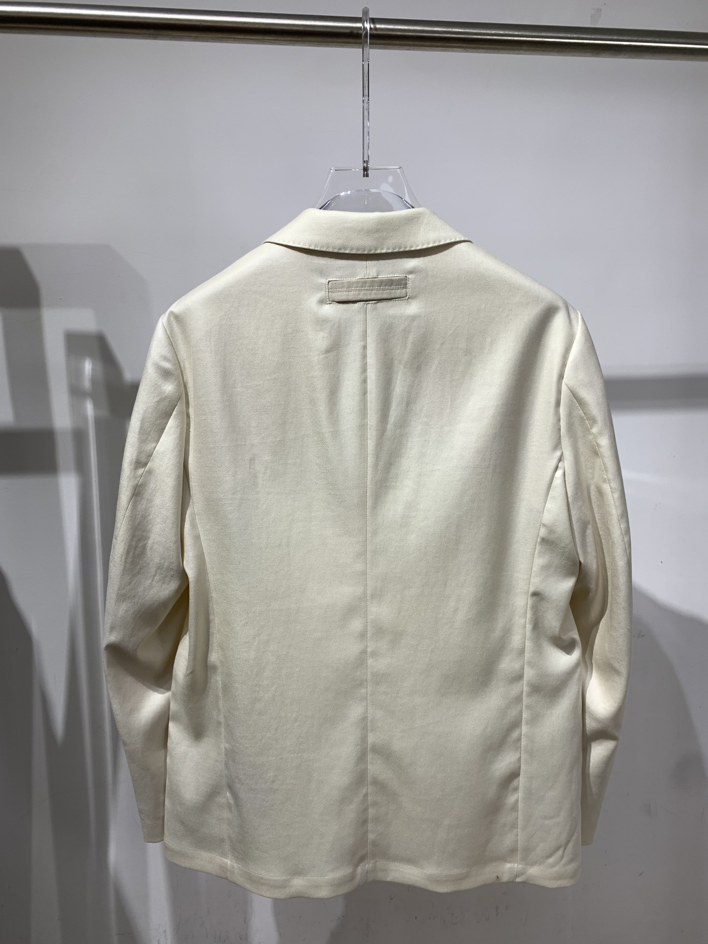 Zz杰尼 亚🔥#2026 春装新款男士商务休闲西服，采用优质 莱赛尔纤维 亚麻 氨纶混纺面料，胸前log