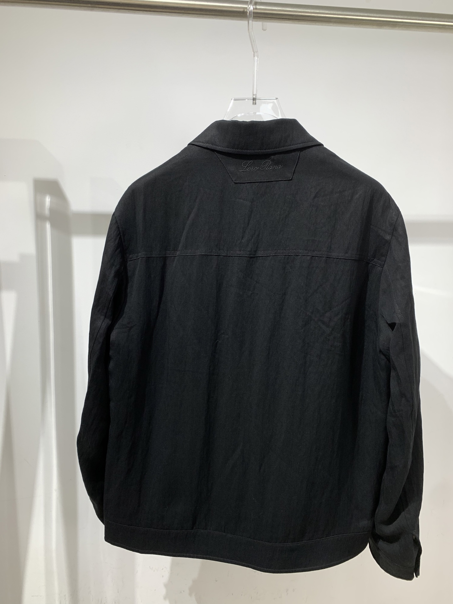 Loro Piana&诺悠 翩雅🔥#2026春款 男士翻领外套 采用优质定制面料 透气舒适度高，细节无可