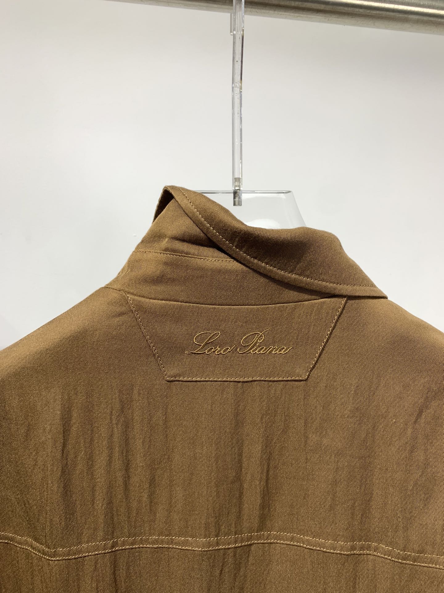 Loro Piana&诺悠 翩雅🔥#2026春款 男士翻领外套 采用优质定制面料 透气舒适度高，细节无可