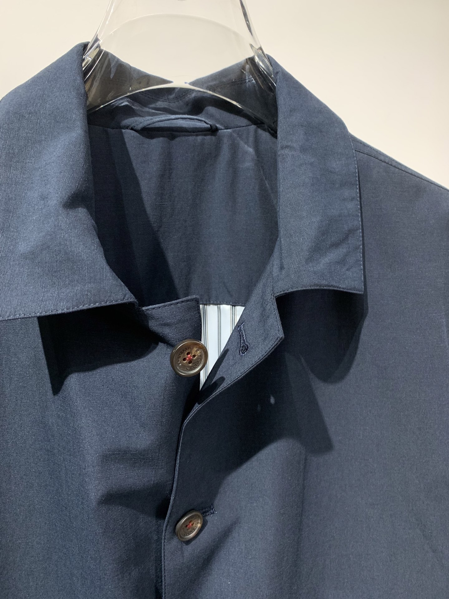 BC🏠男士早春新款翻领夹克外套，采用55天丝、45棉，聚酯纤维的斜纹面料，既有棉质的自然质感，又比纯棉更