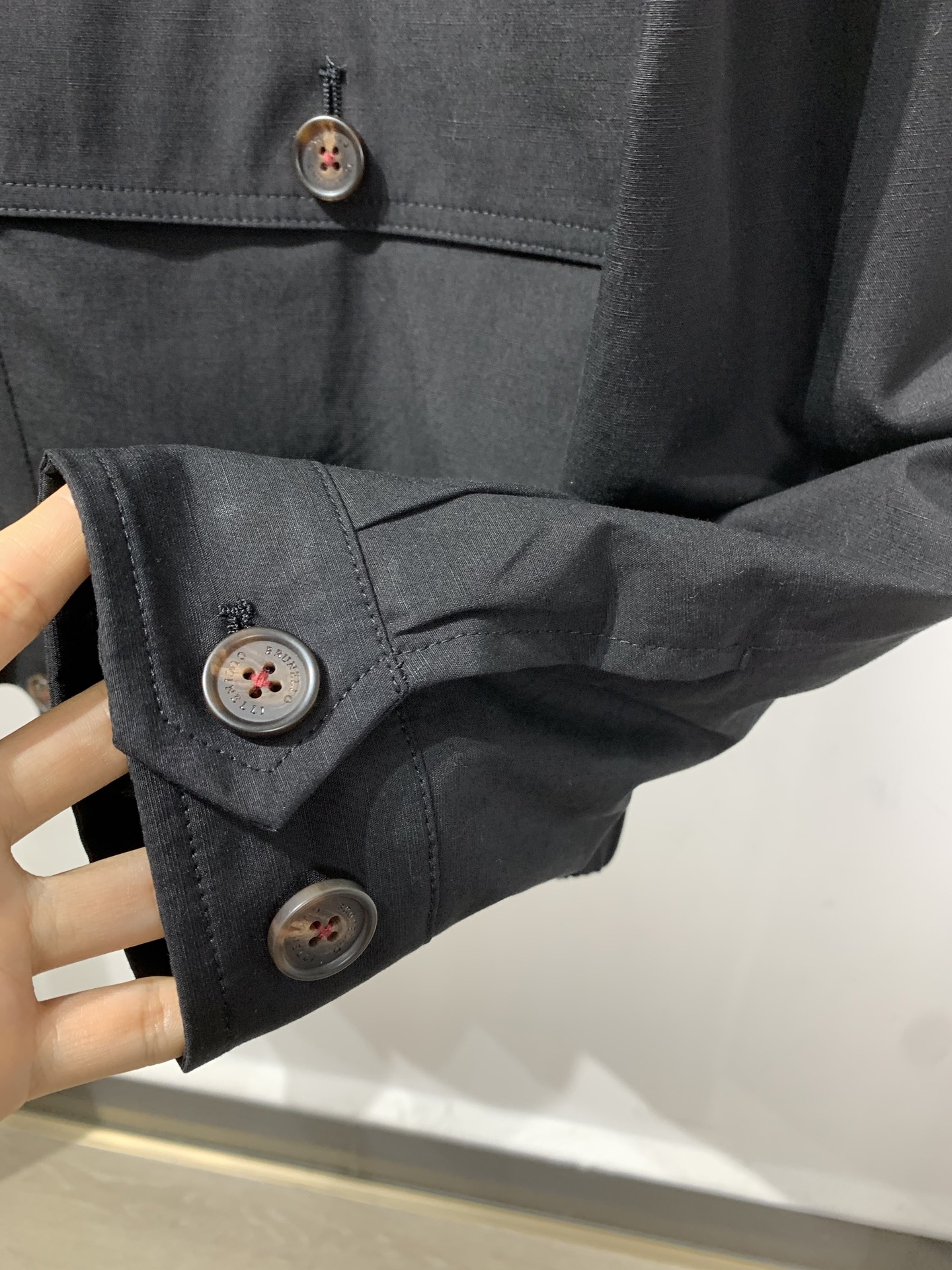 BC🏠男士早春新款翻领夹克外套，采用55天丝、45棉，聚酯纤维的斜纹面料，既有棉质的自然质感，又比纯棉更