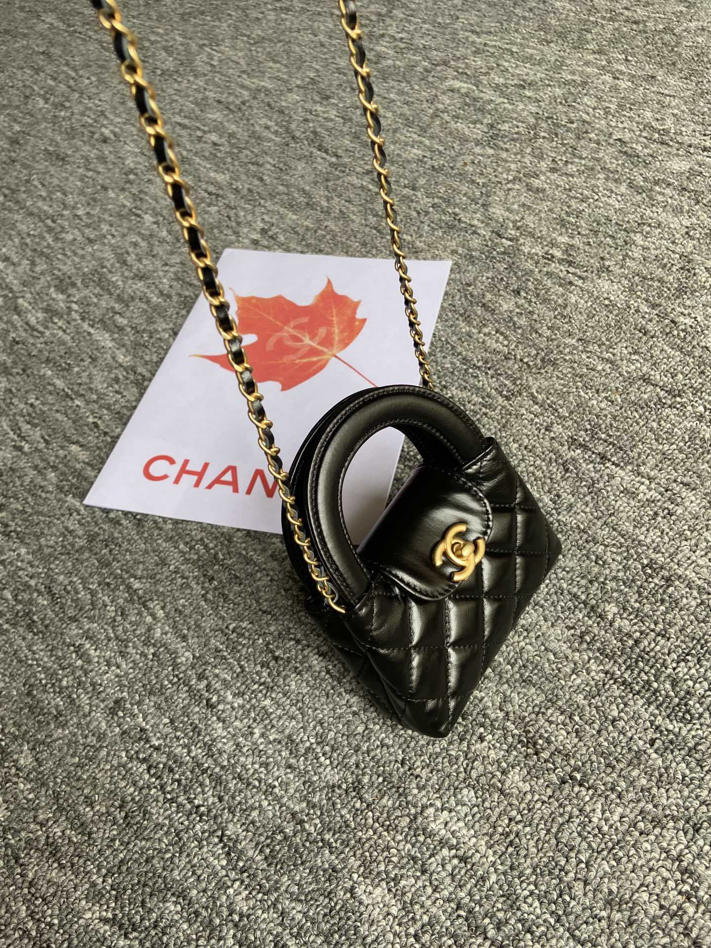 香奈儿绝美款️CHANEL2023/24新品!A绝美巴黎女性气质!香奈儿2023/24秋冬系列全黑手袋大