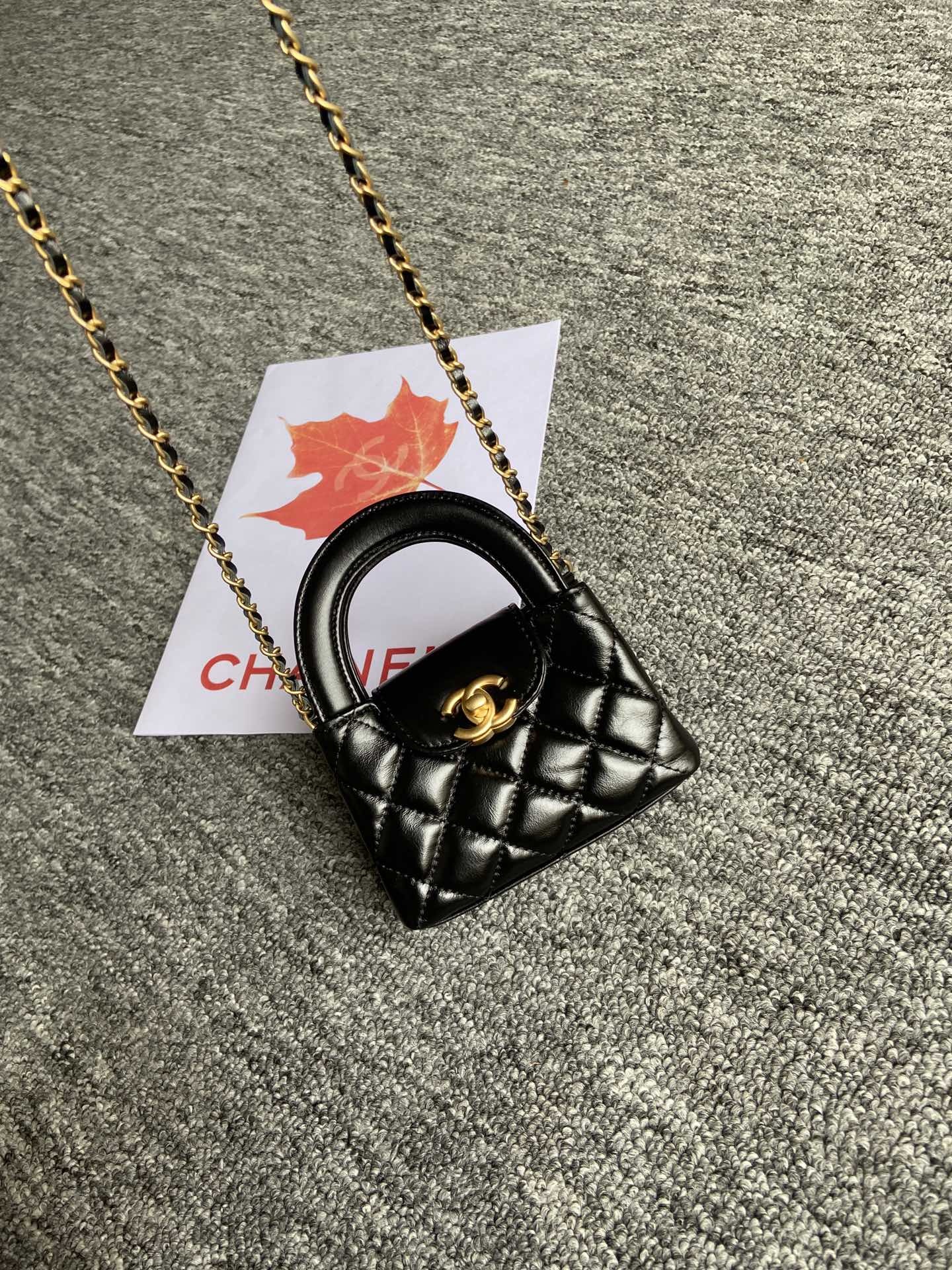 香奈儿绝美款️CHANEL2023/24新品!A绝美巴黎女性气质!香奈儿2023/24秋冬系列全黑手袋大