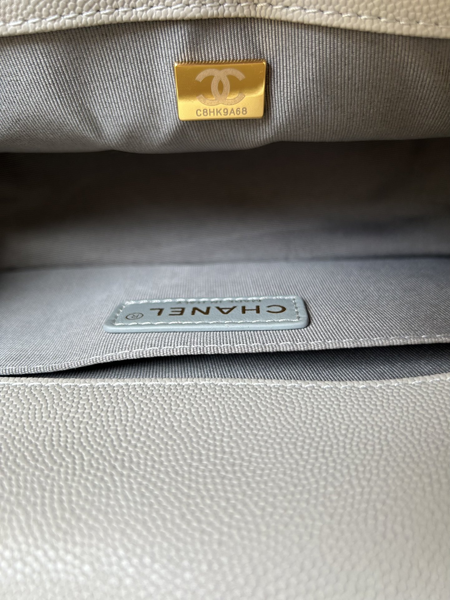 V格细球纹Chanel18秋冬爆款67086leboy系列V格进口细球纹小牛皮实物颜色非常漂亮原厂进口2