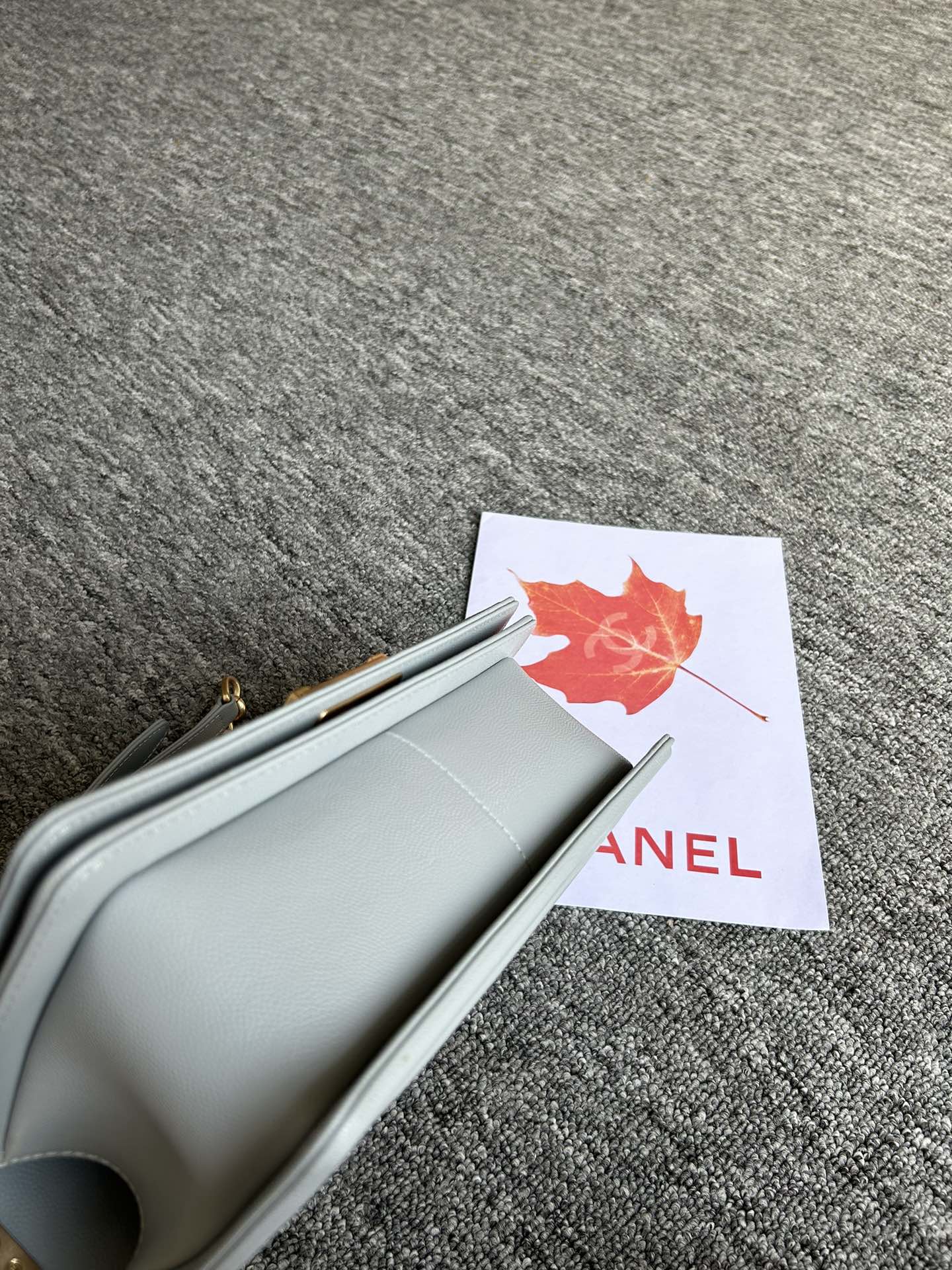 V格细球纹Chanel18秋冬爆款67086leboy系列V格进口细球纹小牛皮实物颜色非常漂亮原厂进口2
