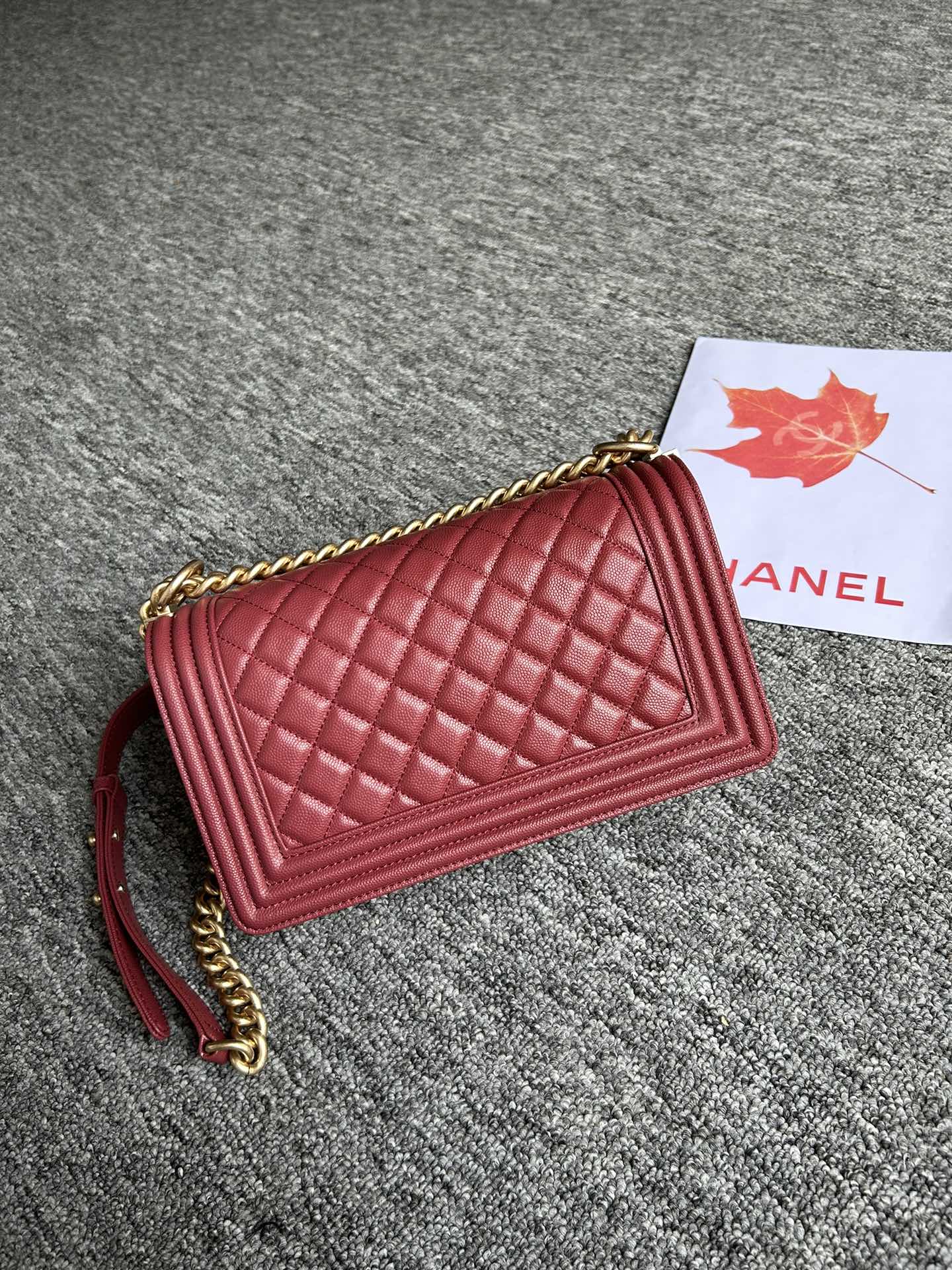 V格细球纹Chanel18秋冬爆款67086leboy系列V格进口细球纹小牛皮实物颜色非常漂亮原厂进口2