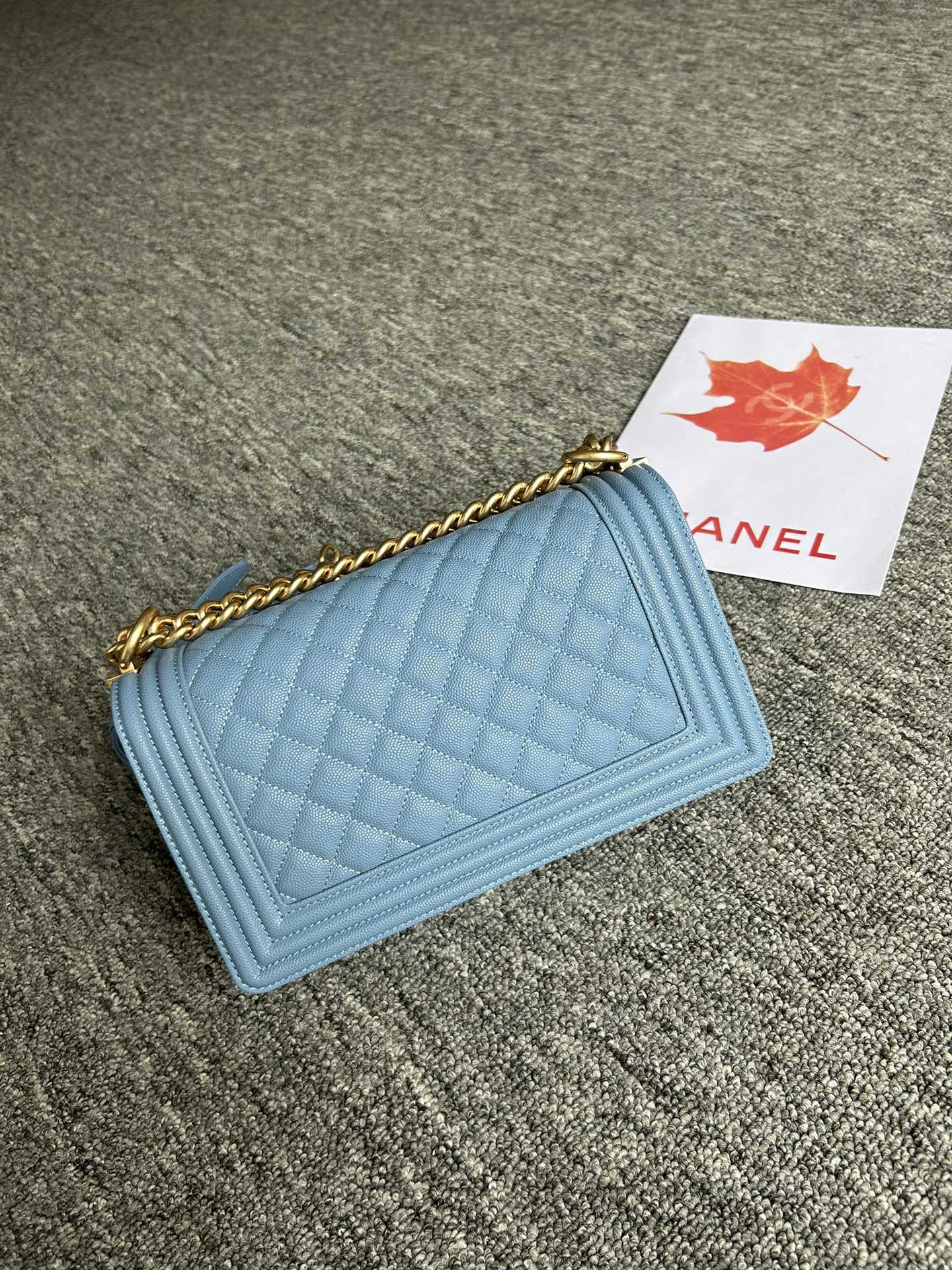 V格细球纹Chanel18秋冬爆款67086leboy系列V格进口细球纹小牛皮实物颜色非常漂亮原厂进口2
