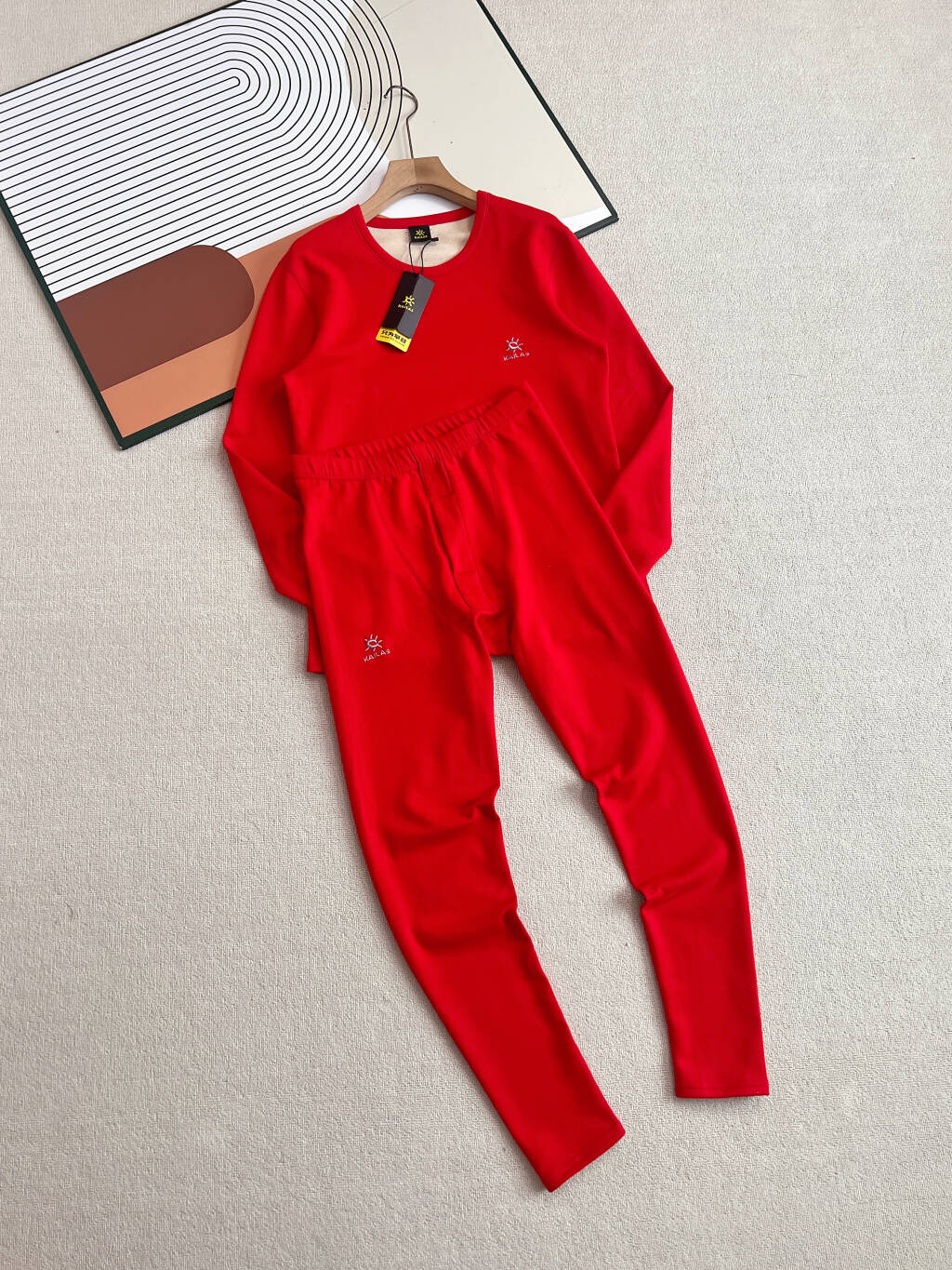 _d-S9sCh4hZm24WY2gHcjicqOsiUCbyWqugVwZdw