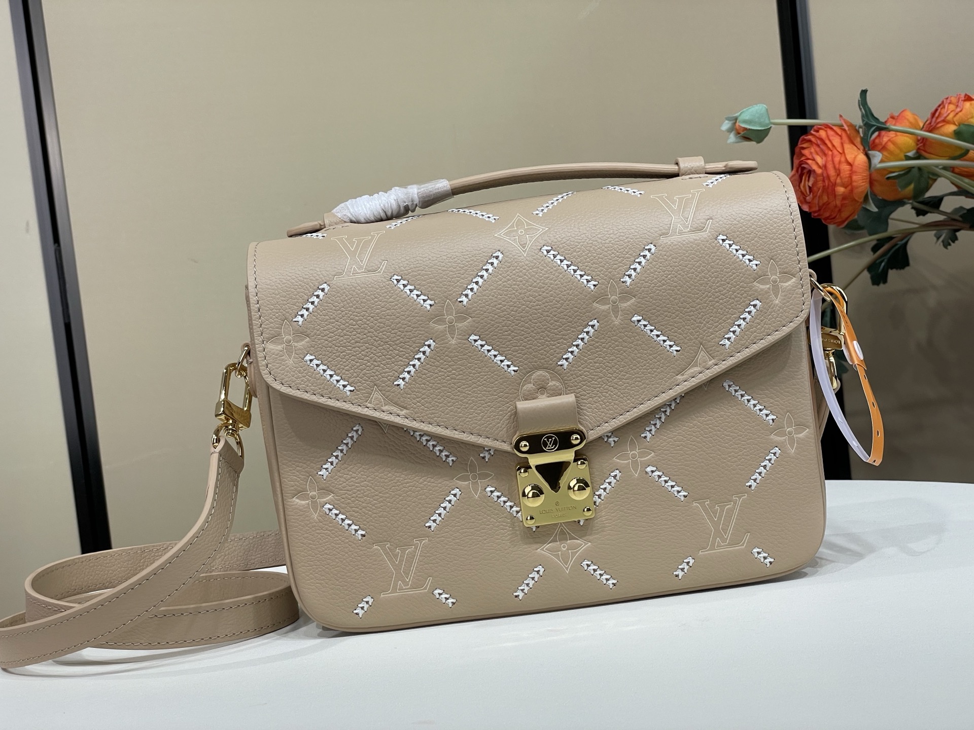 Сумка Louis Vuitton с монограммой