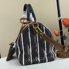 【顶级原单】【Speedy Bandoulière 30 手袋】M28190 黑色(条纹) 以瞩目条纹道出 Pharr 【顶级原单】【Speedy Bandoulière 30 手袋】M28190 黑色(条纹) 以瞩目条纹道出 Pharr