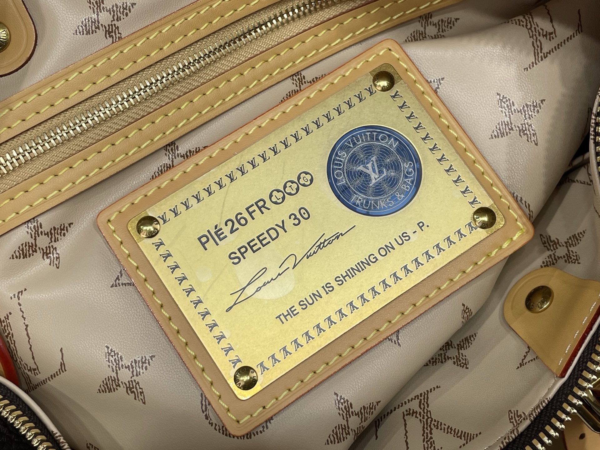 【顶级原单】【Speedy Bandoulière 30 手袋】M28190 黑色(条纹) 以瞩目条纹道出 Pharr 【顶级原单】【Speedy Bandoulière 30 手袋】M28190 黑色(条纹) 以瞩目条纹道出 Pharr