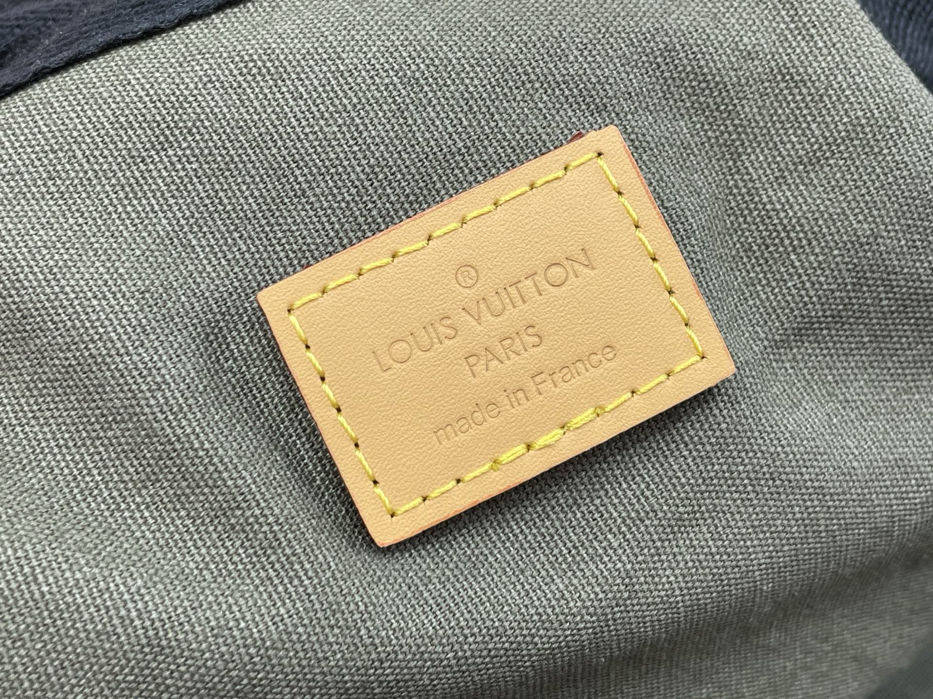 【顶级原单】【LV ×Takashi Tote 手袋 】m95783 迷彩/村上隆 村上隆手提单肩包购物袋 LV ×Ta 【顶级原单】【LV ×Takashi Tote 手袋 】m95783 迷彩/村上隆 村上隆手提单肩包购物袋 LV ×Ta