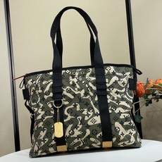【顶级原单】【LV ×Takashi Tote 手袋 】m95783 迷彩/村上隆 村上隆手提单肩包购物袋 LV ×Ta 【顶级原单】【LV ×Takashi Tote 手袋 】m95783 迷彩/村上隆 村上隆手提单肩包购物袋 LV ×Ta