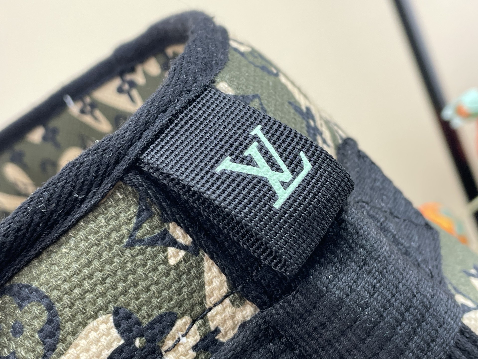 【顶级原单】【LV ×Takashi Tote 手袋 】m95783 迷彩/村上隆 村上隆手提单肩包购物袋 LV ×Ta 【顶级原单】【LV ×Takashi Tote 手袋 】m95783 迷彩/村上隆 村上隆手提单肩包购物袋 LV ×Ta