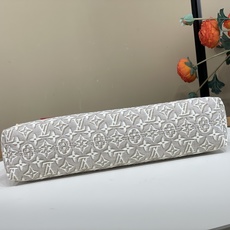 【顶级原单】【CARRYALL EAST WEST 手袋 】M2A136 白色/提花 2026 早秋系列演绎 Carry 【顶级原单】【CARRYALL EAST WEST 手袋 】M2A136 白色/提花 2026 早秋系列演绎 Carry