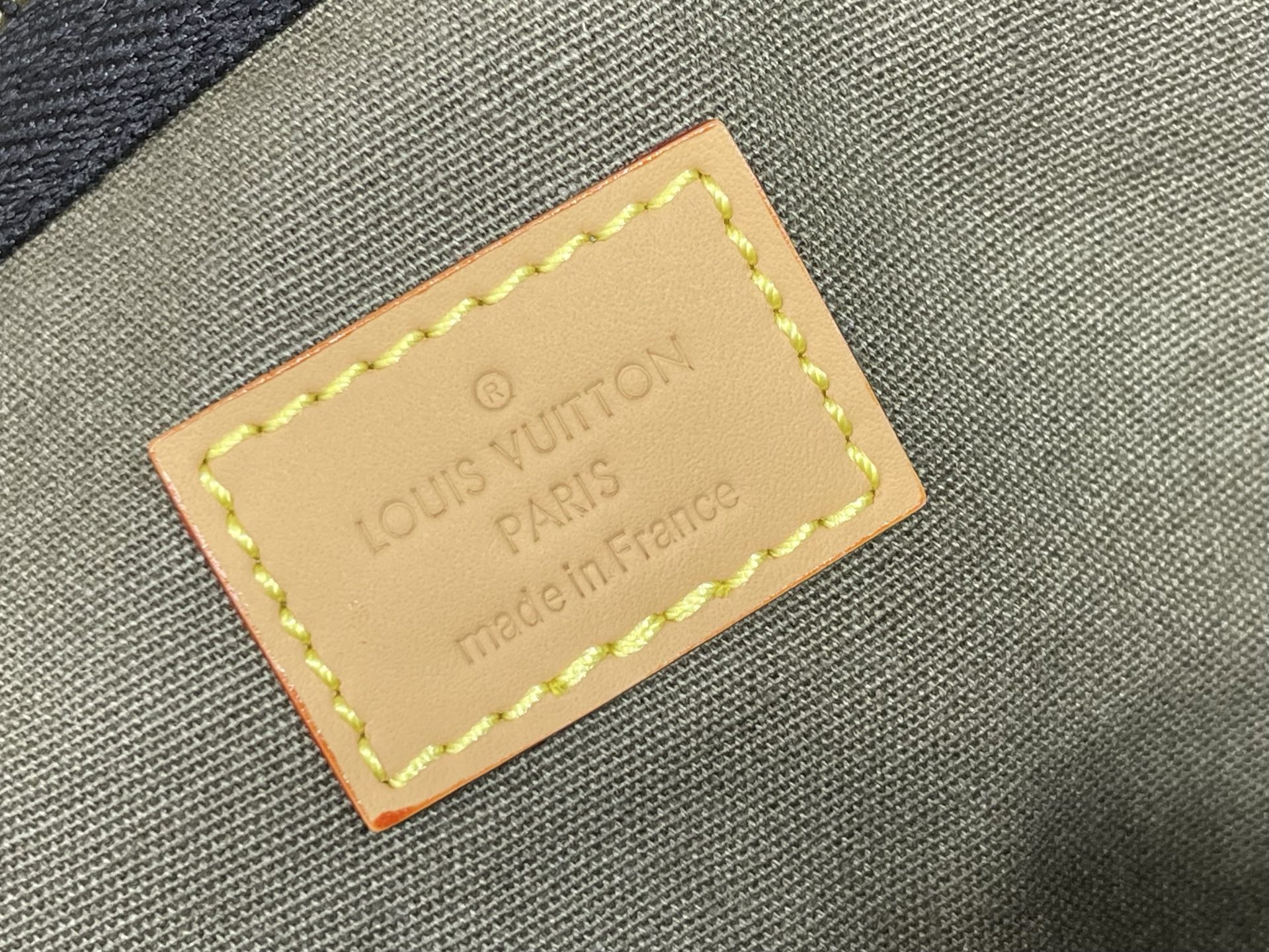 【顶级原单】【KEEPALL 55 旅行袋（配肩带）】M95774 帆布/迷彩 品牌经典袋款Keepall，在Damie
