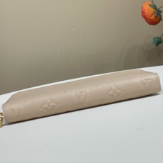 【顶级原单】【Zippy 拉链钱夹】m28969 杏色/圆珠拉牌(花卉) 从装饰内部装修的Monogram·Fuiyua 【顶级原单】【Zippy 拉链钱夹】m28969 杏色/圆珠拉牌(花卉) 从装饰内部装修的Monogram·Fuiyua