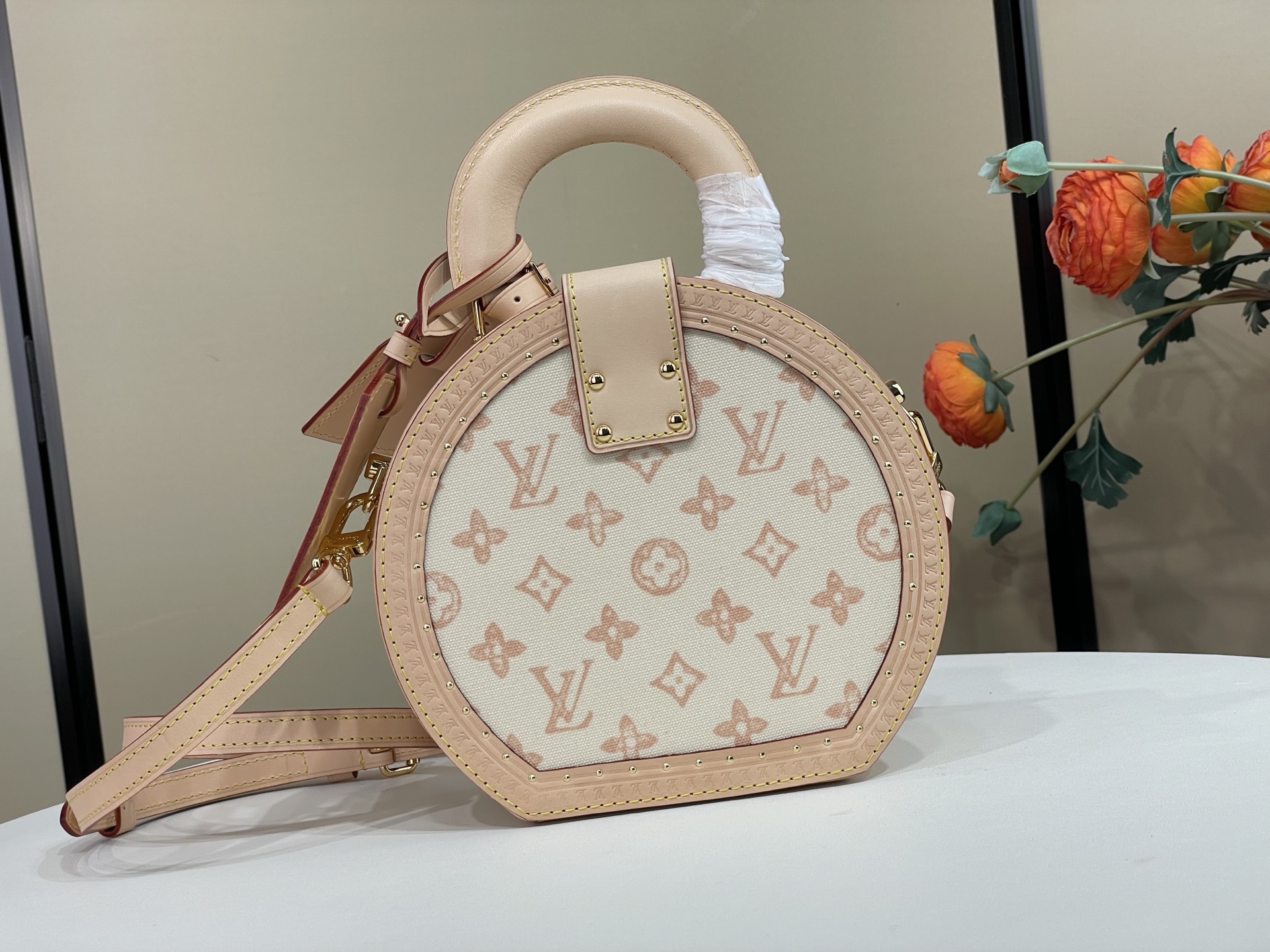 【顶级原单】【BOÎTE CHAPEAU 小号帽箱 硬箱】M15293 27961  白花/丝印(沙丘) 铆钉 這款Bo