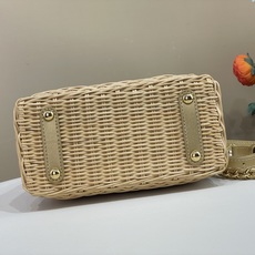 【顶级原单】【Capucines Mini 手袋】M48865 28544 香槟金色/编织 这款Capucines Mi 【顶级原单】【Capucines Mini 手袋】M48865 28544 香槟金色/编织 这款Capucines Mi
